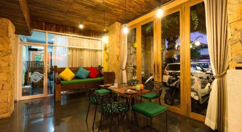 Hadi Poetra Hotel Kuta Lombok Eksteriør billede