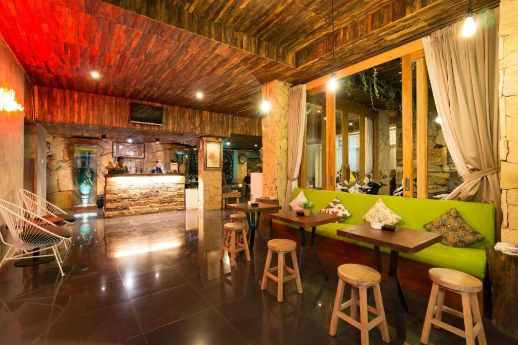 Hadi Poetra Hotel Kuta Lombok Eksteriør billede